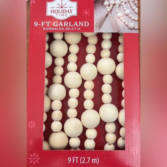 NWT Natural Brown Wooden Bead Christmas Garland with Tassel 9 feet Holiday Time - Picture 6 of 6
